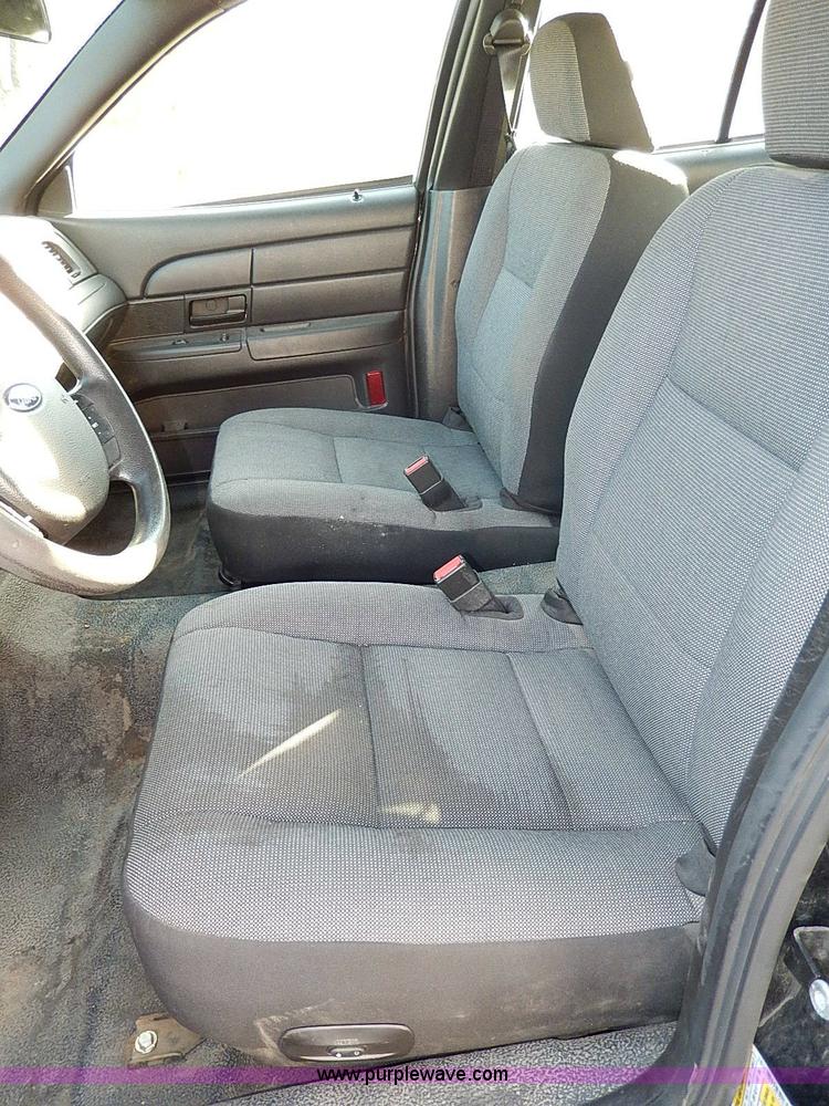image for item I9434 2007 Ford Crown Victoria Police Interceptor