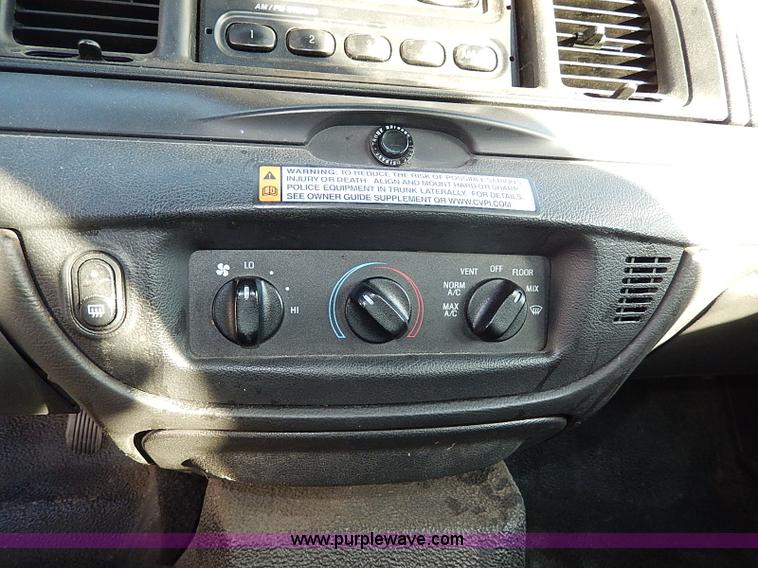 image for item I9434 2007 Ford Crown Victoria Police Interceptor