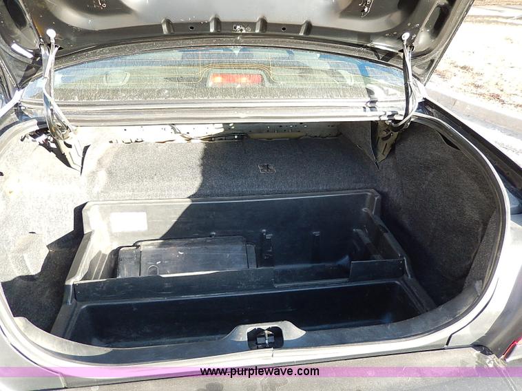 image for item I9434 2007 Ford Crown Victoria Police Interceptor