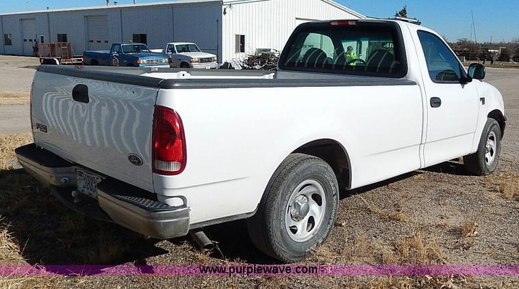 image for item I9449 1999 Ford F150 XL pickup truck