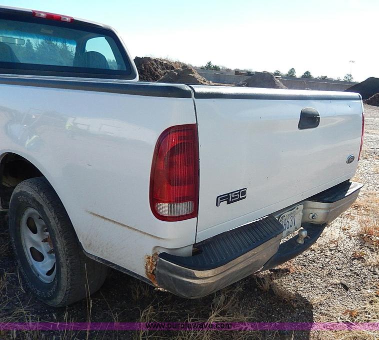 image for item I9449 1999 Ford F150 XL pickup truck