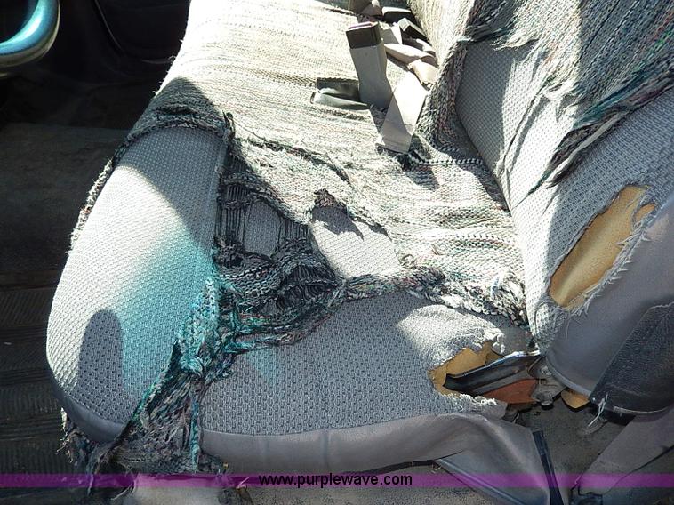 image for item I9449 1999 Ford F150 XL pickup truck