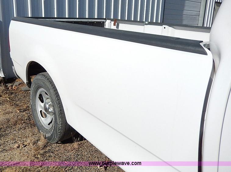 image for item I9449 1999 Ford F150 XL pickup truck