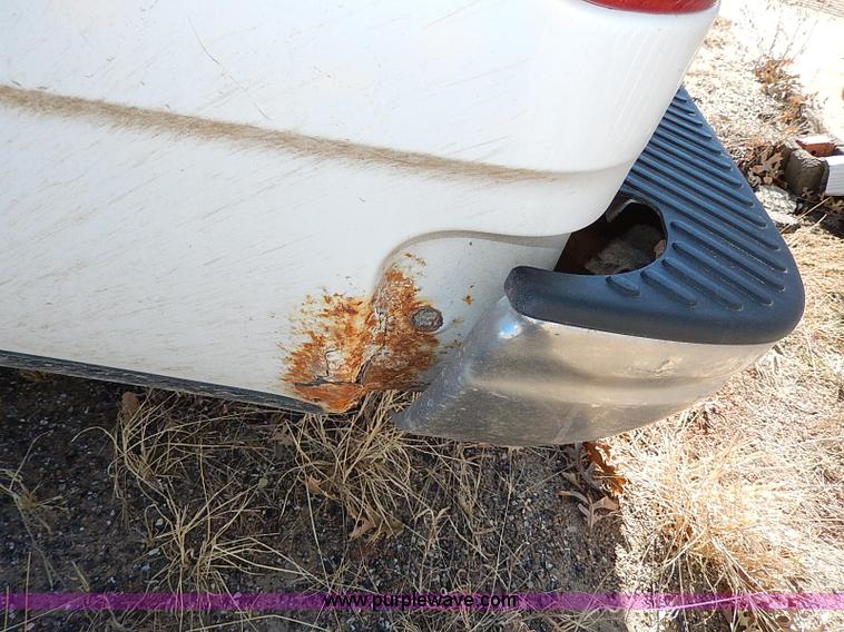 image for item I9449 1999 Ford F150 XL pickup truck