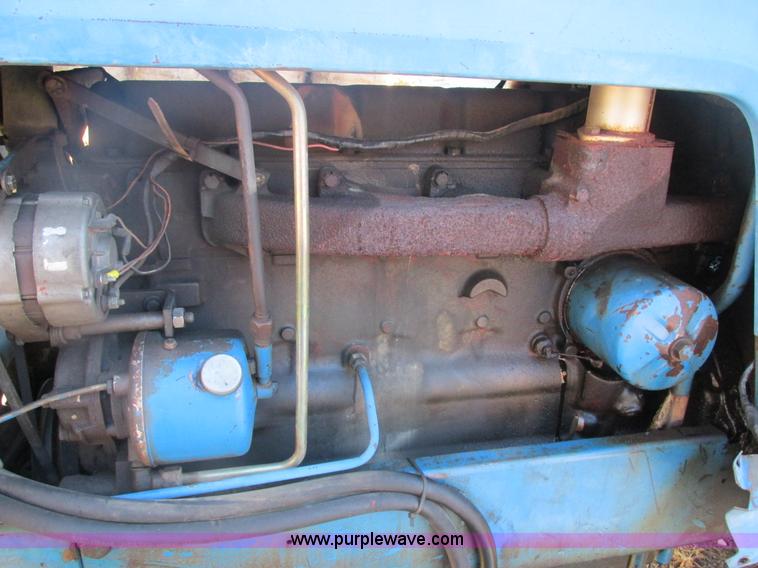 image for item AB9291 Ford 8600 tractor