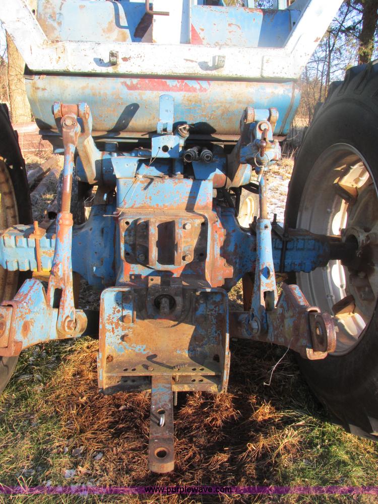 image for item AB9291 Ford 8600 tractor