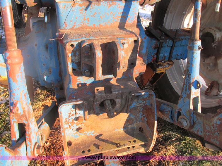 image for item AB9291 Ford 8600 tractor