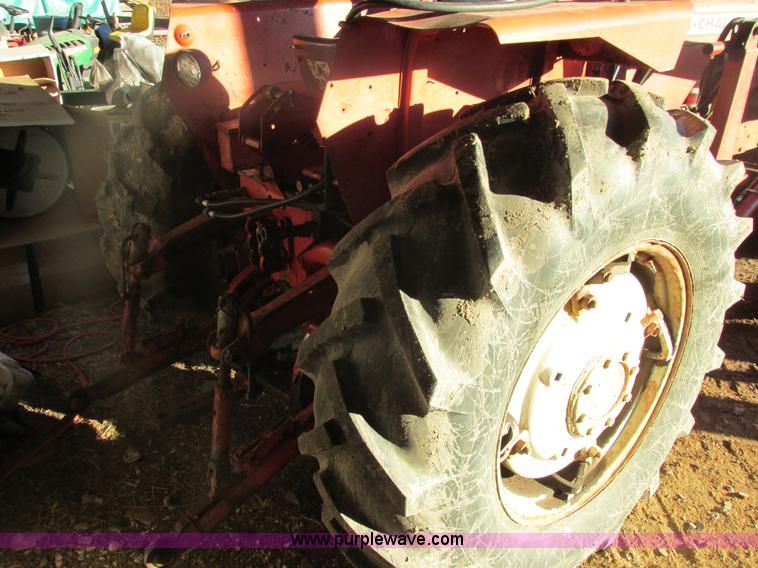 image for item AB9292 Allis Chalmers One-Seventy tractor