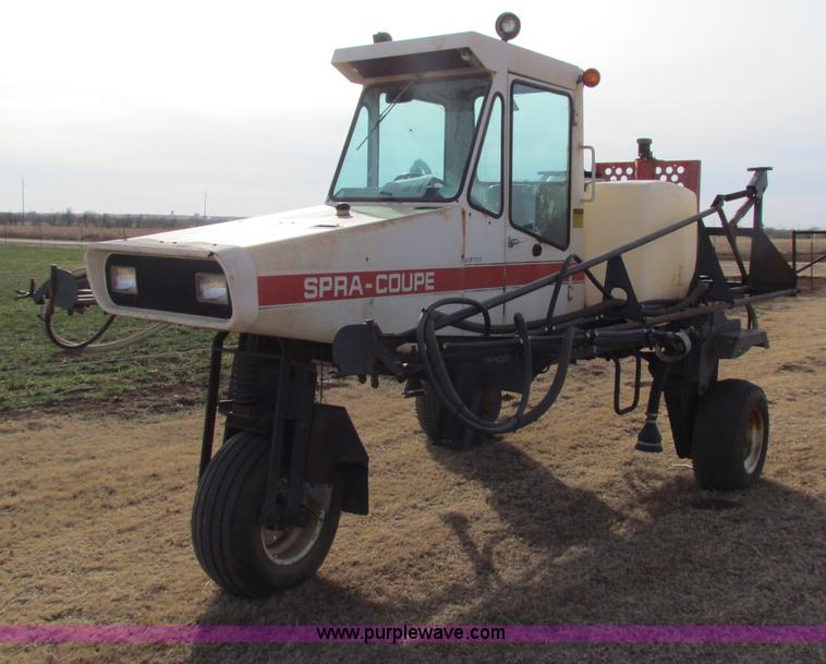 image for item AE9041 SpraCoupe 220 self-propelled sprayer