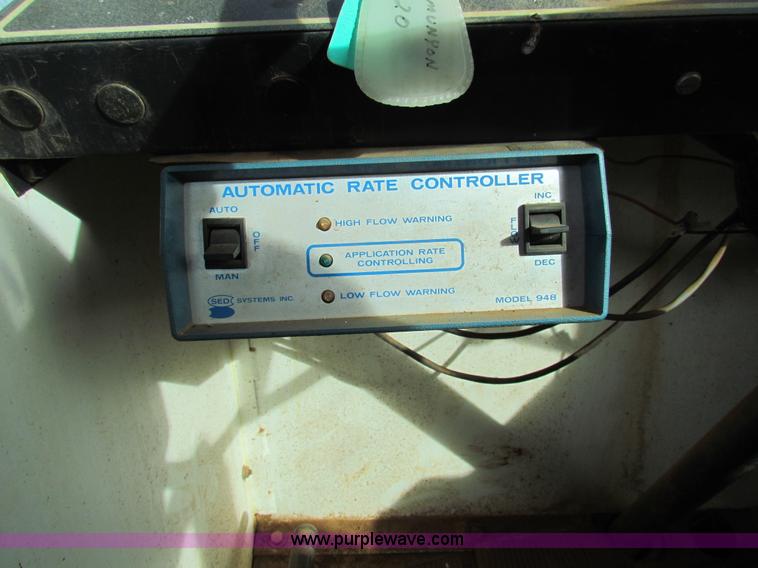 image for item AE9041 SpraCoupe 220 self-propelled sprayer