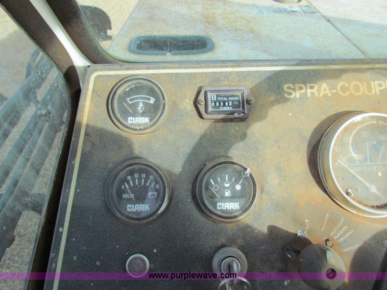 image for item AE9041 SpraCoupe 220 self-propelled sprayer