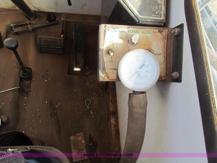 image for item AE9041 SpraCoupe 220 self-propelled sprayer