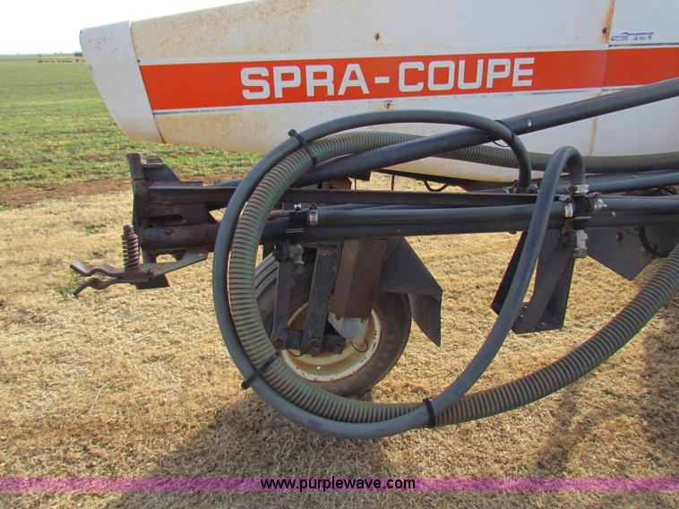 image for item AE9041 SpraCoupe 220 self-propelled sprayer