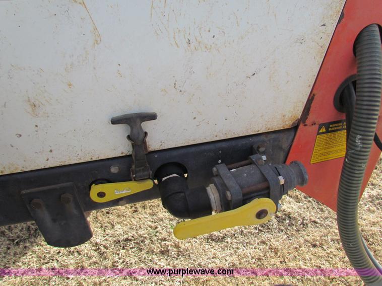 image for item AE9041 SpraCoupe 220 self-propelled sprayer