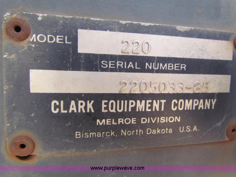 image for item AE9041 SpraCoupe 220 self-propelled sprayer