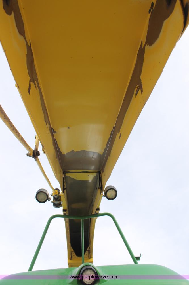image for item C3700 2011 John Deere 7950 forage harvester