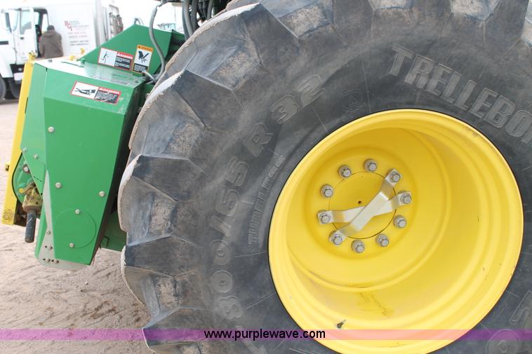 image for item C3700 2011 John Deere 7950 forage harvester