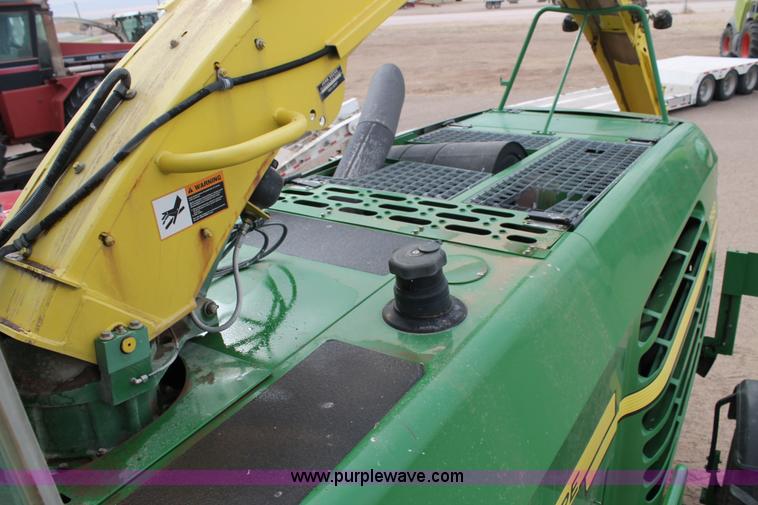 image for item C3700 2011 John Deere 7950 forage harvester