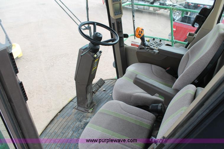 image for item C3700 2011 John Deere 7950 forage harvester