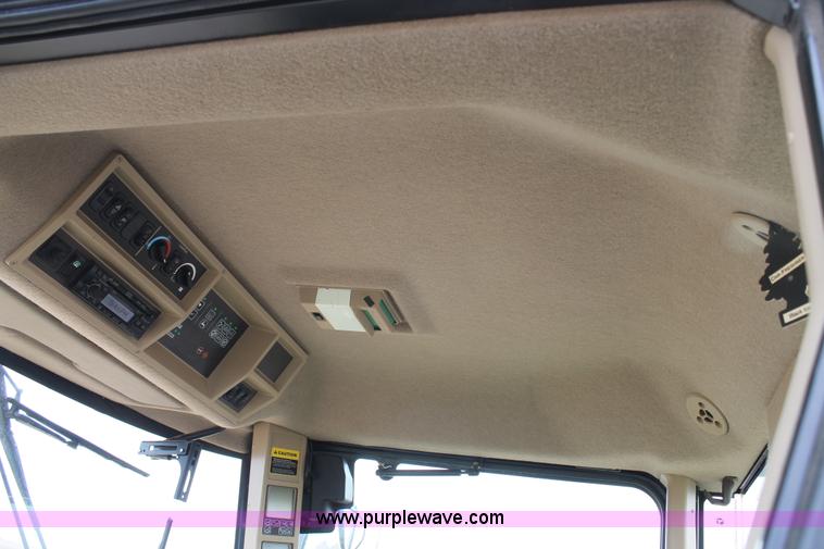 image for item C3700 2011 John Deere 7950 forage harvester