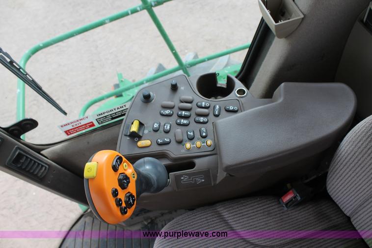 image for item C3700 2011 John Deere 7950 forage harvester