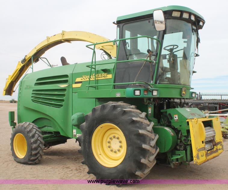 image for item C3701 2006 John Deere 7500 forage harvester