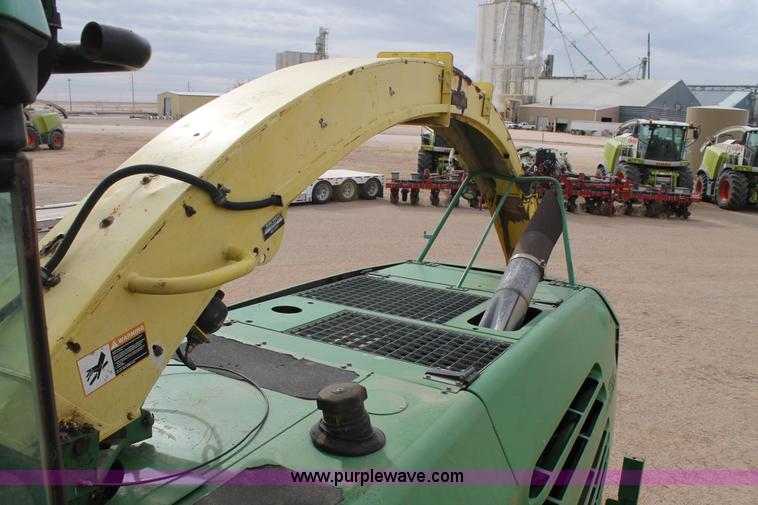 image for item C3701 2006 John Deere 7500 forage harvester