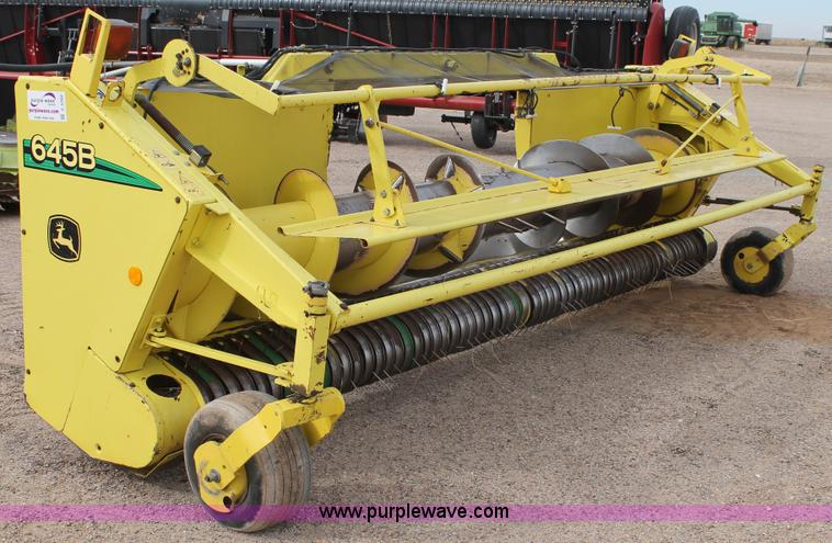 image for item C3702 2005 John Deere 645B hay pickup head