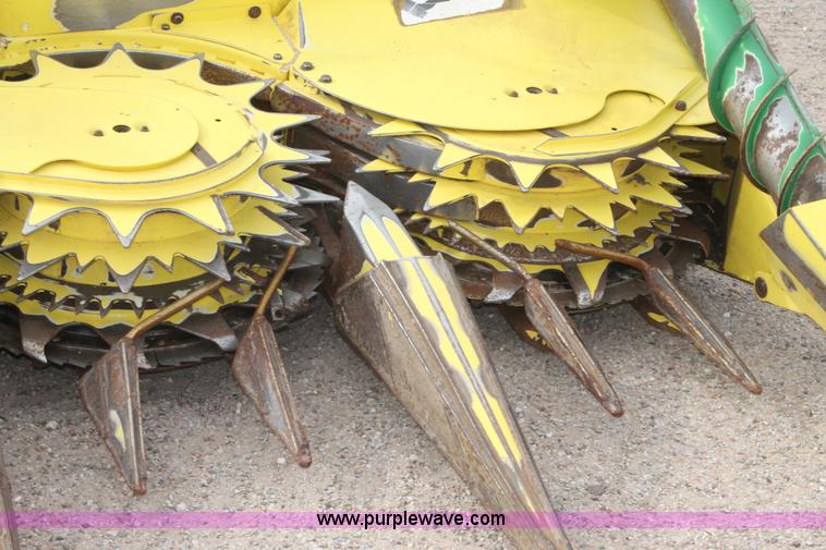 image for item C3703 2005 John Deere 688C rotary forage head