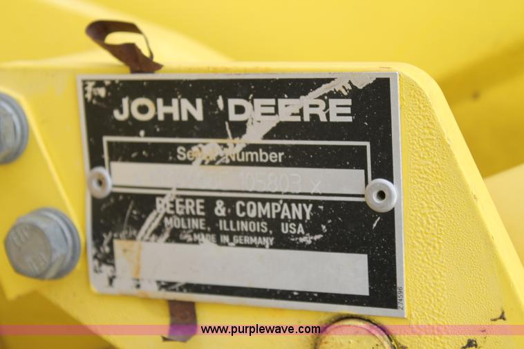 image for item C3703 2005 John Deere 688C rotary forage head