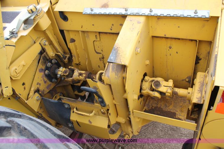 image for item C3710 2006 New Holland HW365 swather