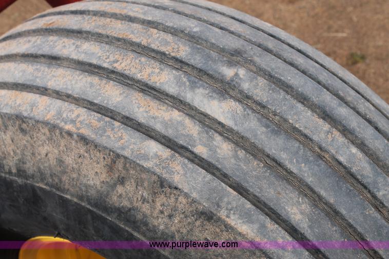 image for item C3710 2006 New Holland HW365 swather