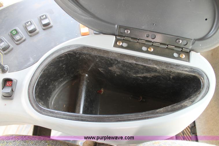 image for item C3710 2006 New Holland HW365 swather