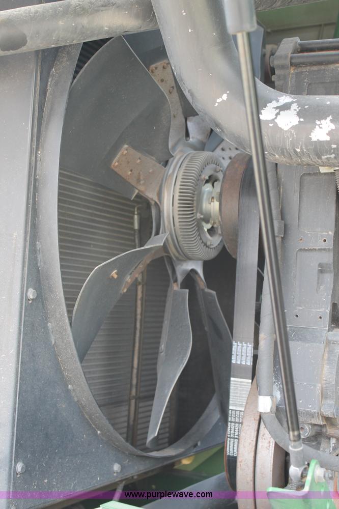 image for item C3711 2004 John Deere 7800 forage harvester