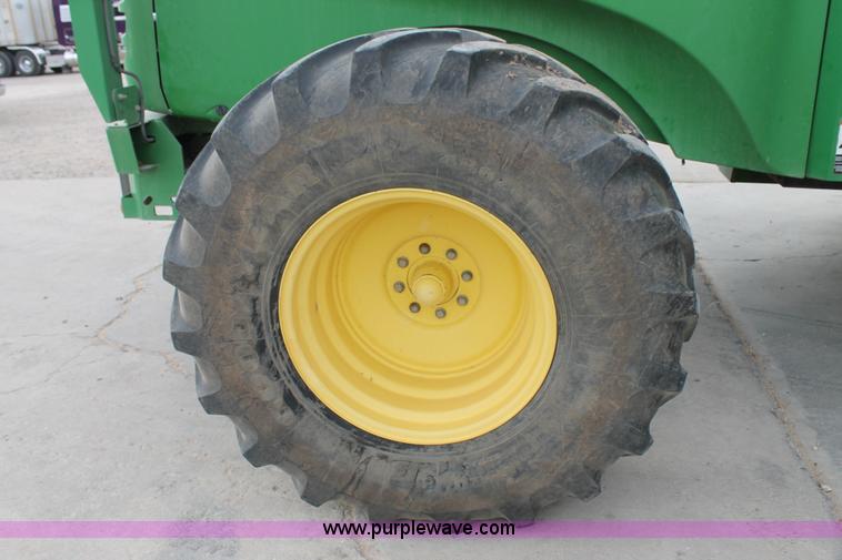 image for item C3711 2004 John Deere 7800 forage harvester
