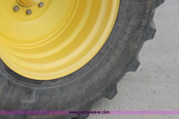 image for item C3711 2004 John Deere 7800 forage harvester