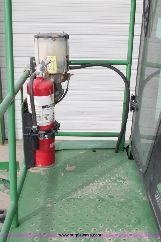 image for item C3711 2004 John Deere 7800 forage harvester