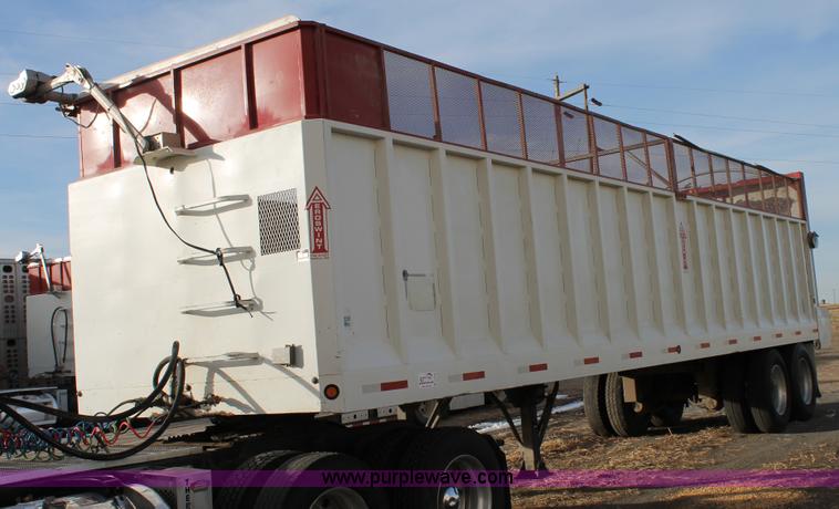 image for item C3718 2010 Aeroswint trailer