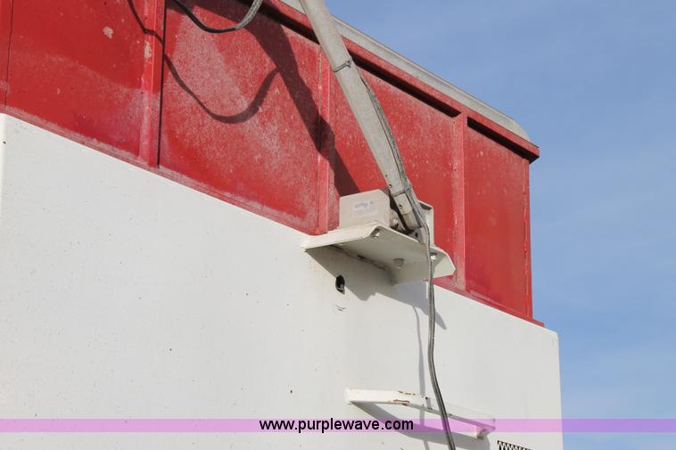 image for item C3718 2010 Aeroswint trailer