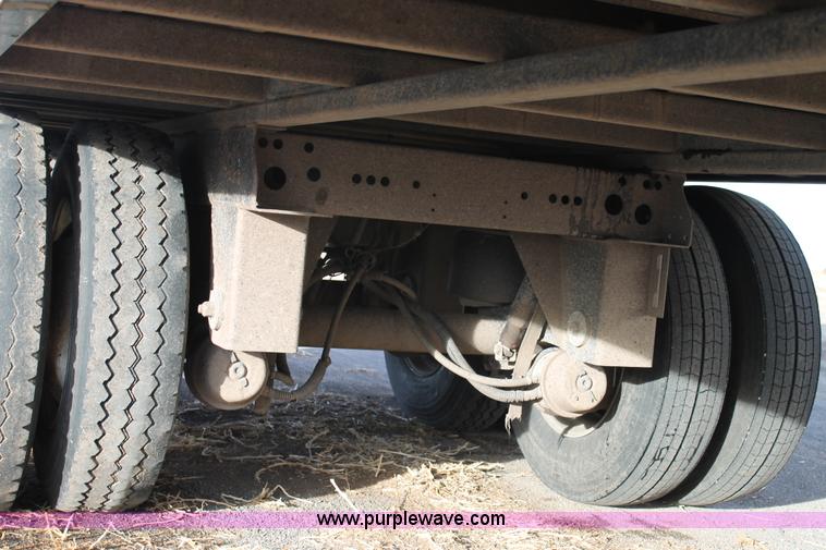 image for item C3718 2010 Aeroswint trailer