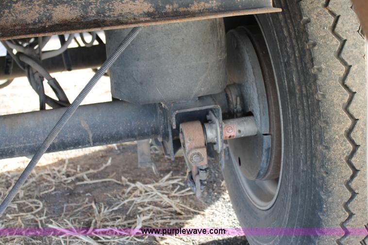 image for item C3718 2010 Aeroswint trailer