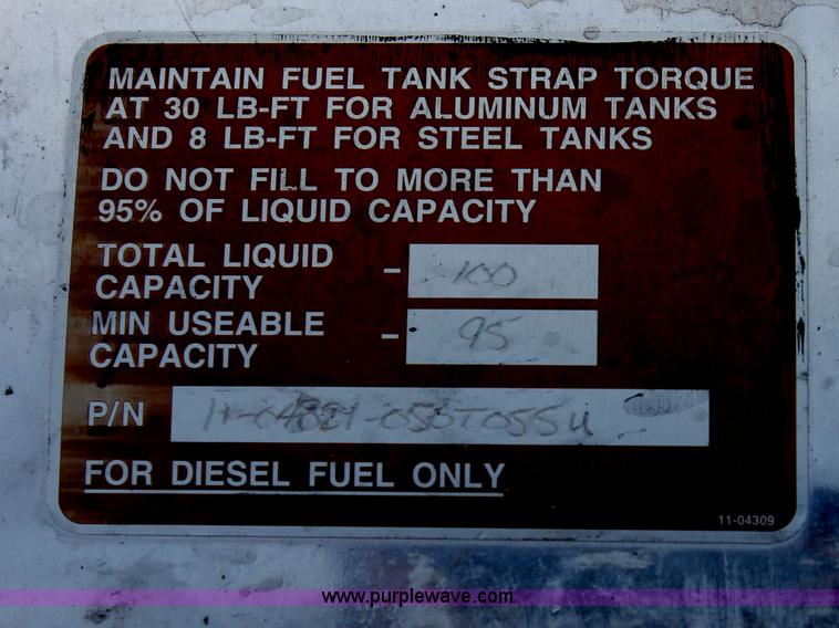 image for item C3719 2009 Peterbilt 367 semi truck