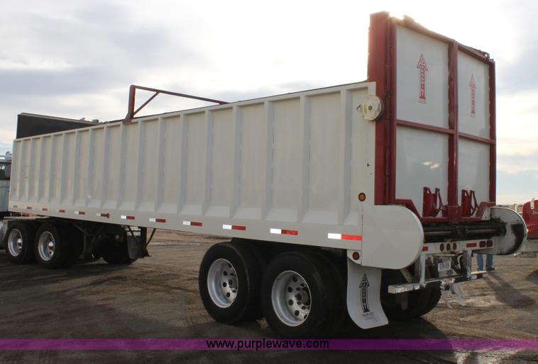 image for item C3720 2010 Aeroswint trailer