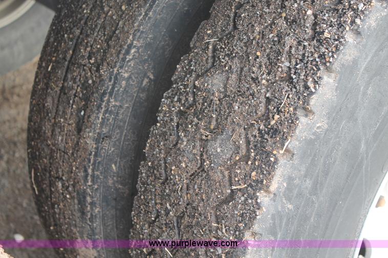 image for item C3720 2010 Aeroswint trailer