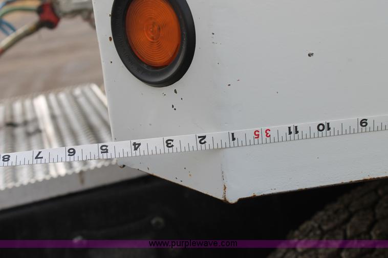 image for item C3720 2010 Aeroswint trailer