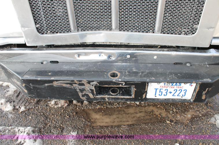 image for item C3721 2009 Peterbilt 367 semi truck