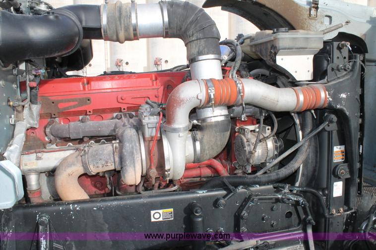 image for item C3721 2009 Peterbilt 367 semi truck