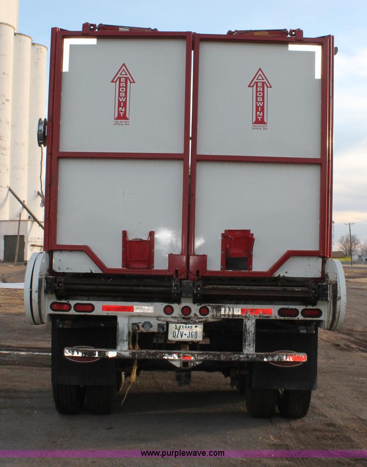 image for item C3722 2010 Aeroswint trailer