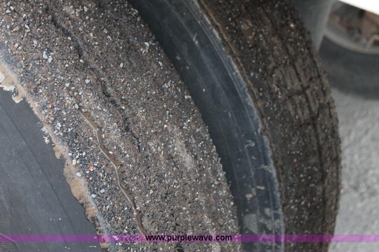 image for item C3722 2010 Aeroswint trailer