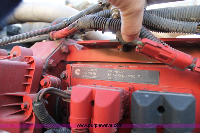 image for item C3723 2009 Peterbilt 367 semi truck